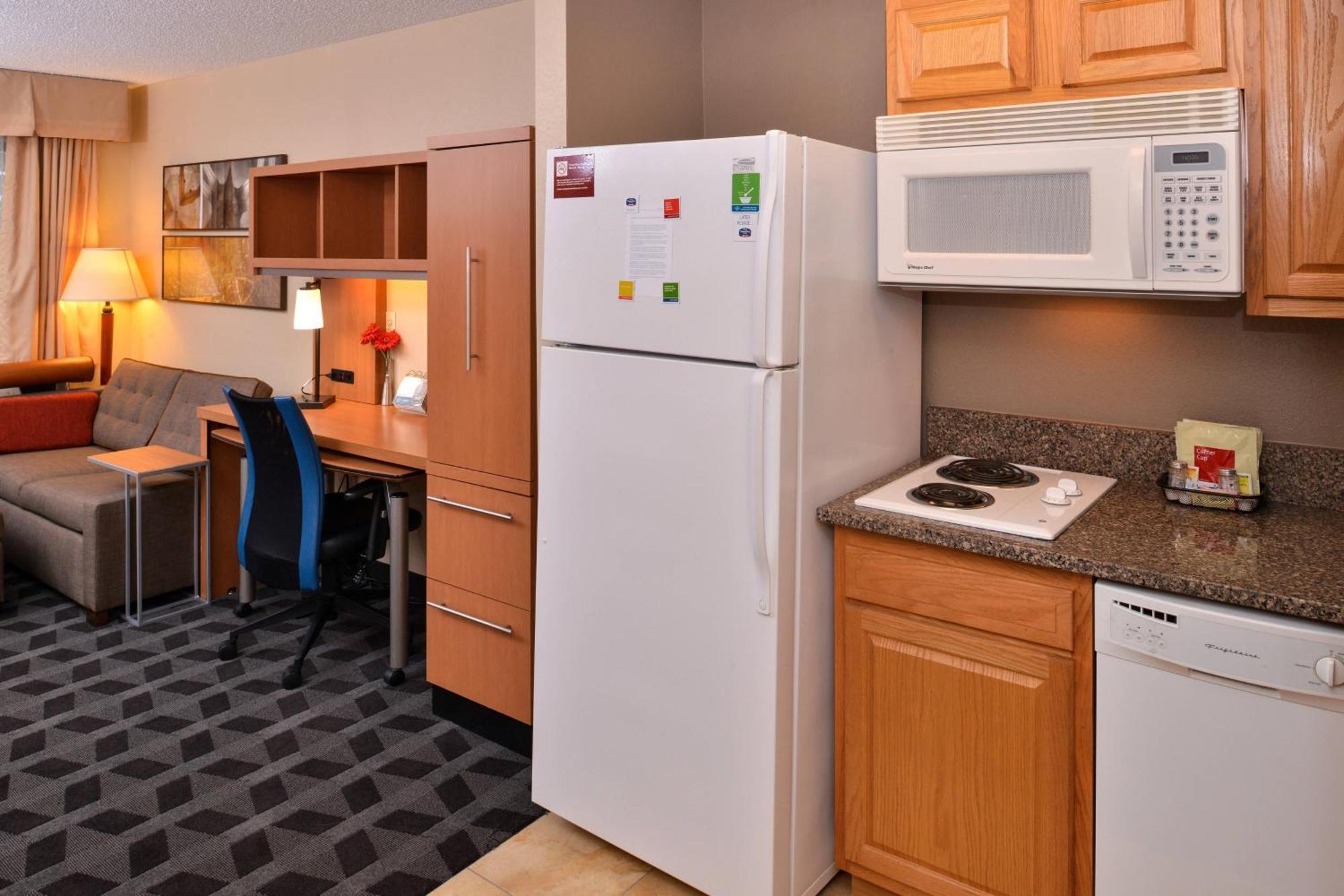 Towneplace Suites Detroit Warren Exterior foto